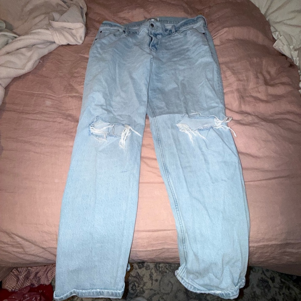 Abercrombie curve love baggy ripped jeans